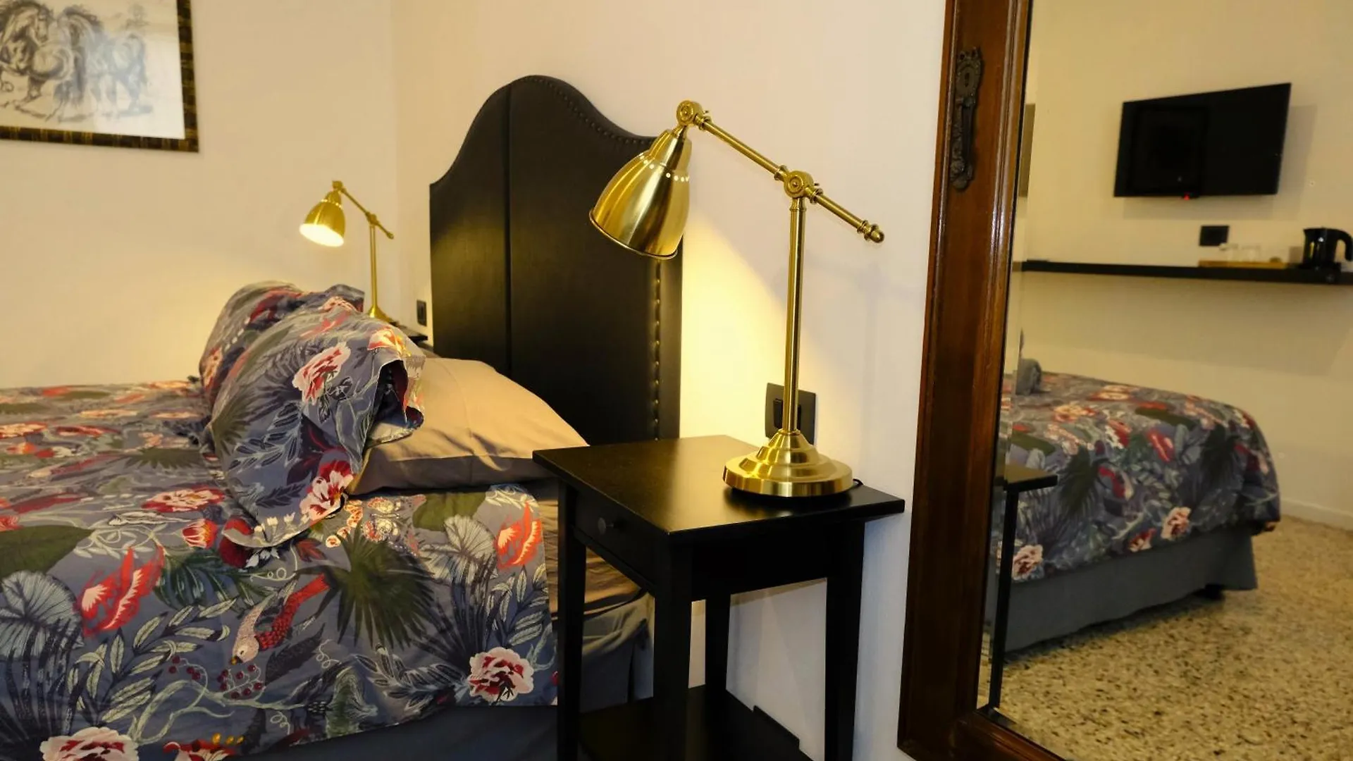 Bed & Breakfast Residenza Laurum Mandello del Lario Italy