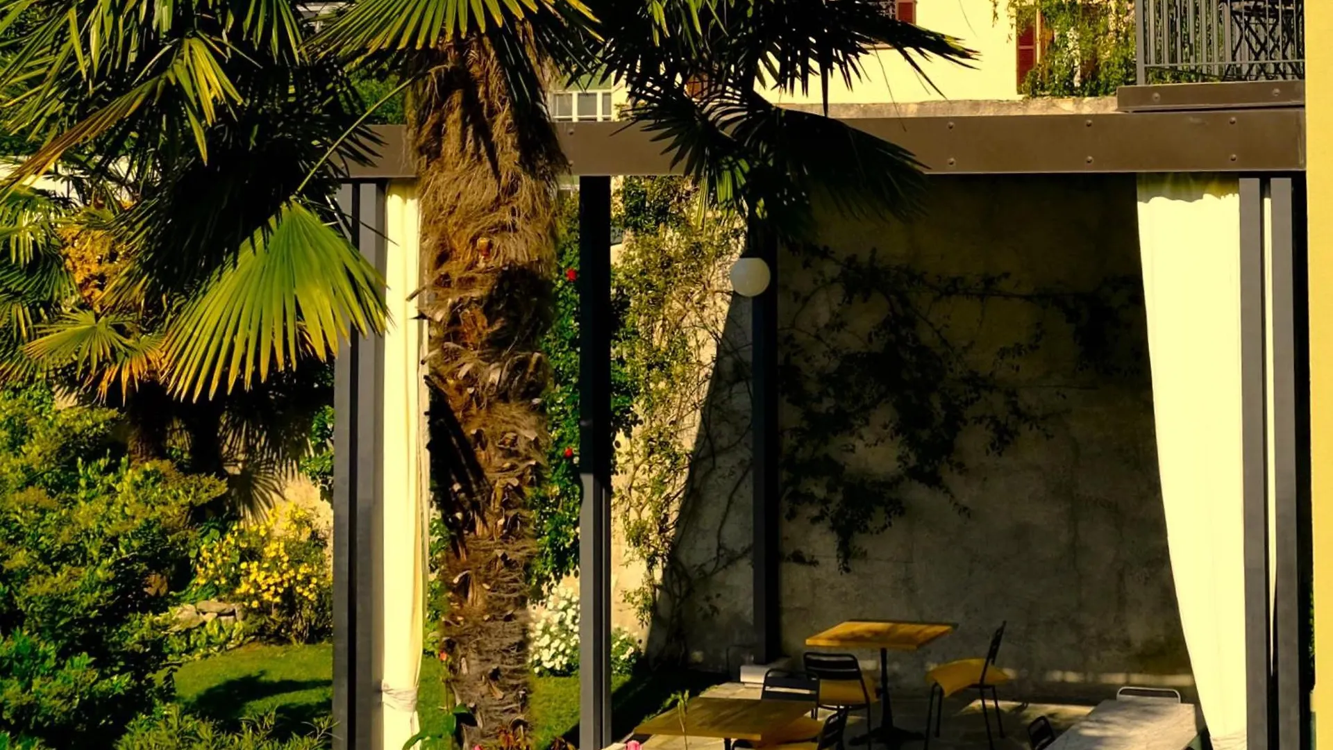 Residenza Laurum Mandello del Lario Italy