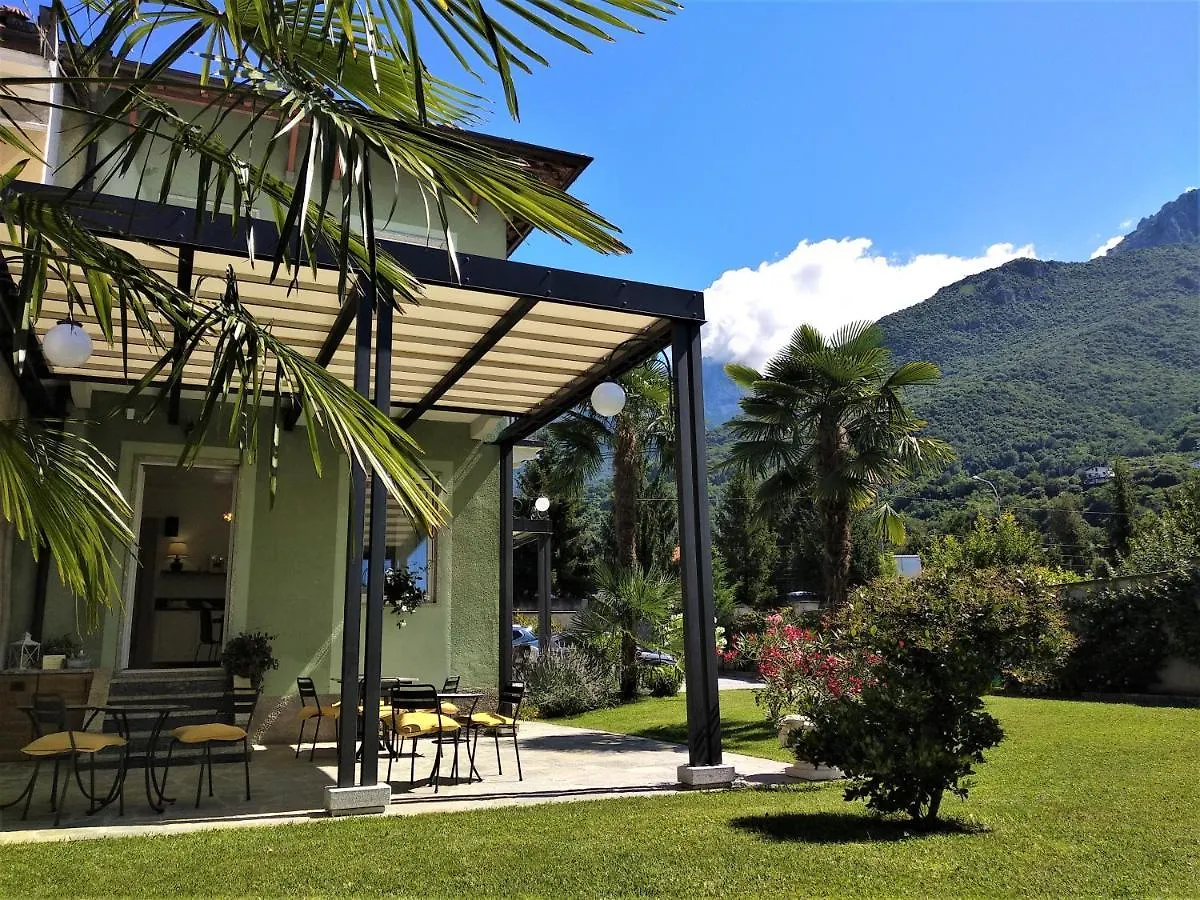 Residenza Laurum Mandello del Lario 0*,  Włochy