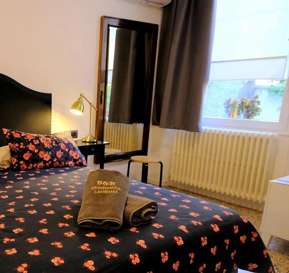 Residenza Laurum Mandello del Lario Włochy