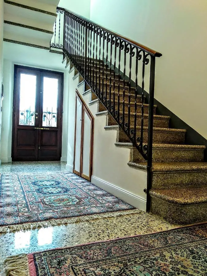Bed & Breakfast Residenza Laurum Mandello del Lario