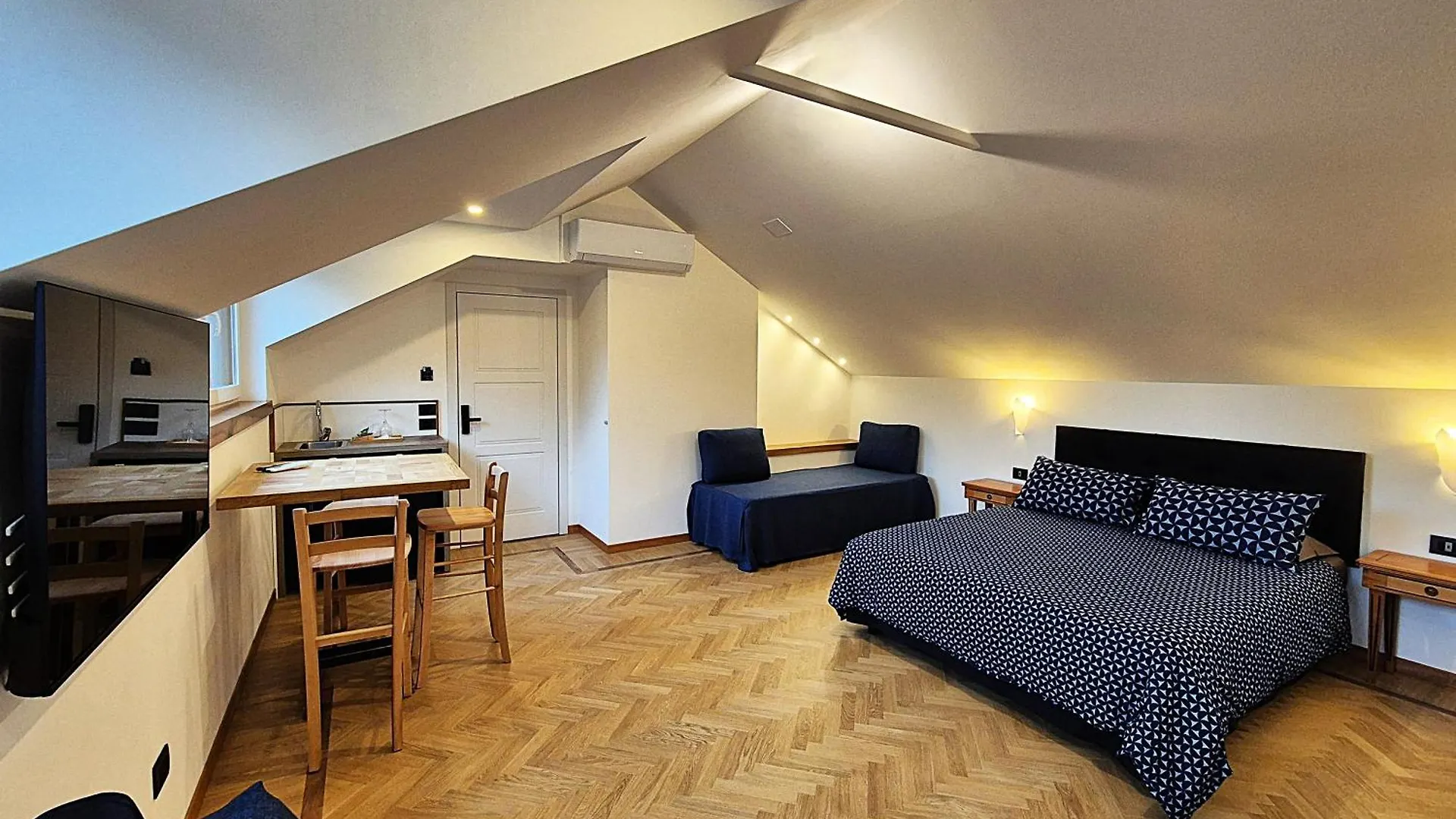 Residenza Laurum Mandello del Lario Bed & Breakfast